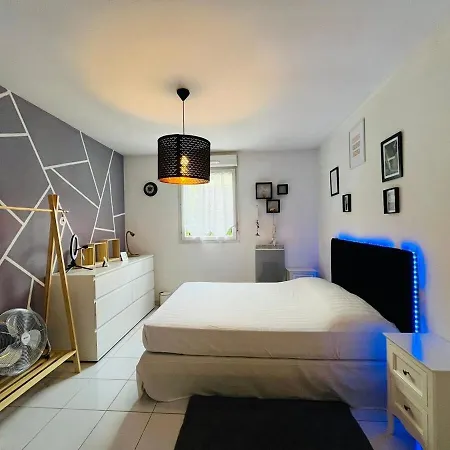 Apartman Cozy T2 Avec Terrasse Privee -